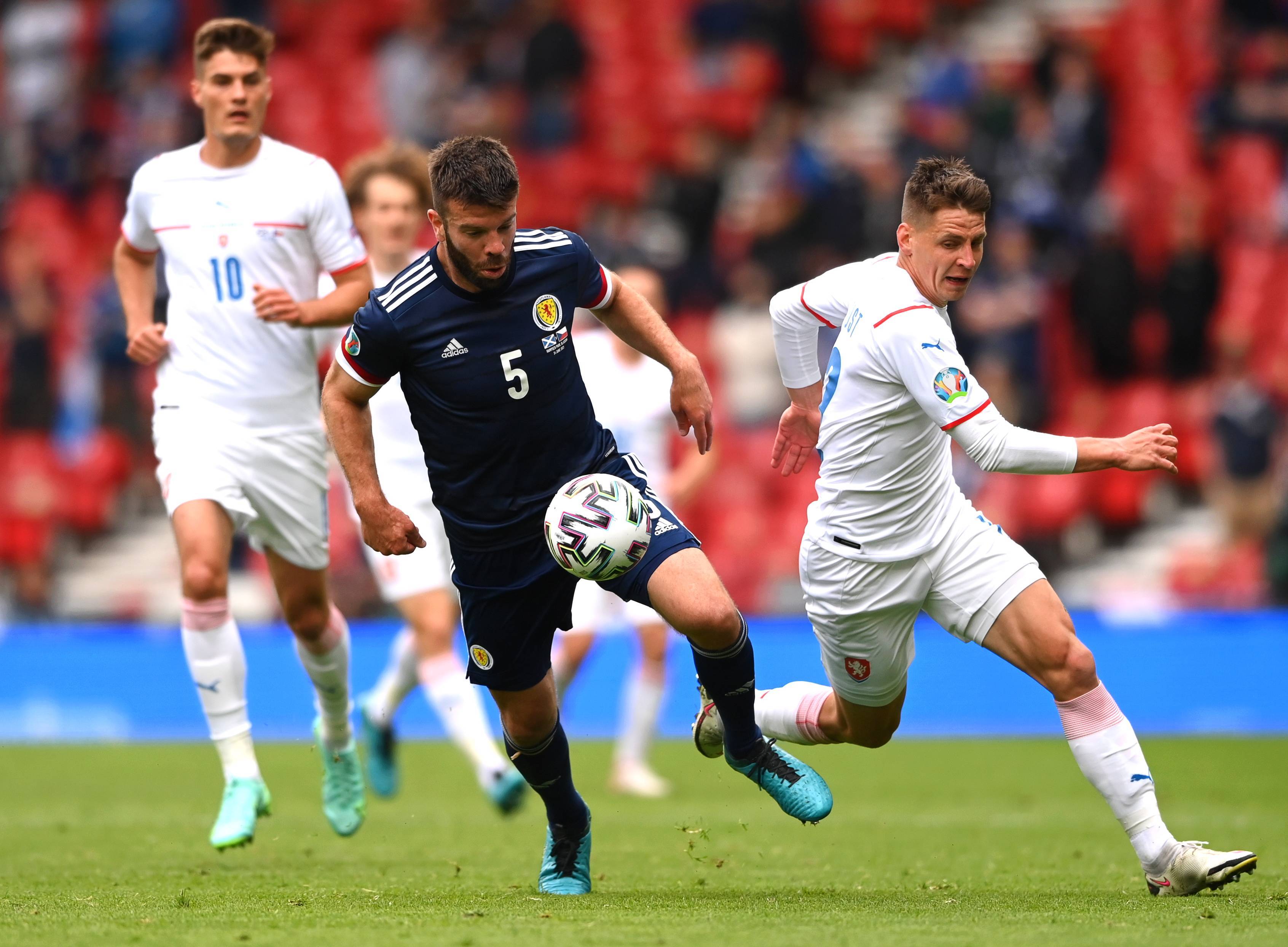 赛场上争取 赛场上争取