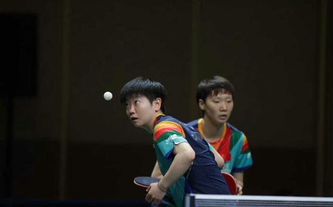 他巧妙地利 他巧妙地利