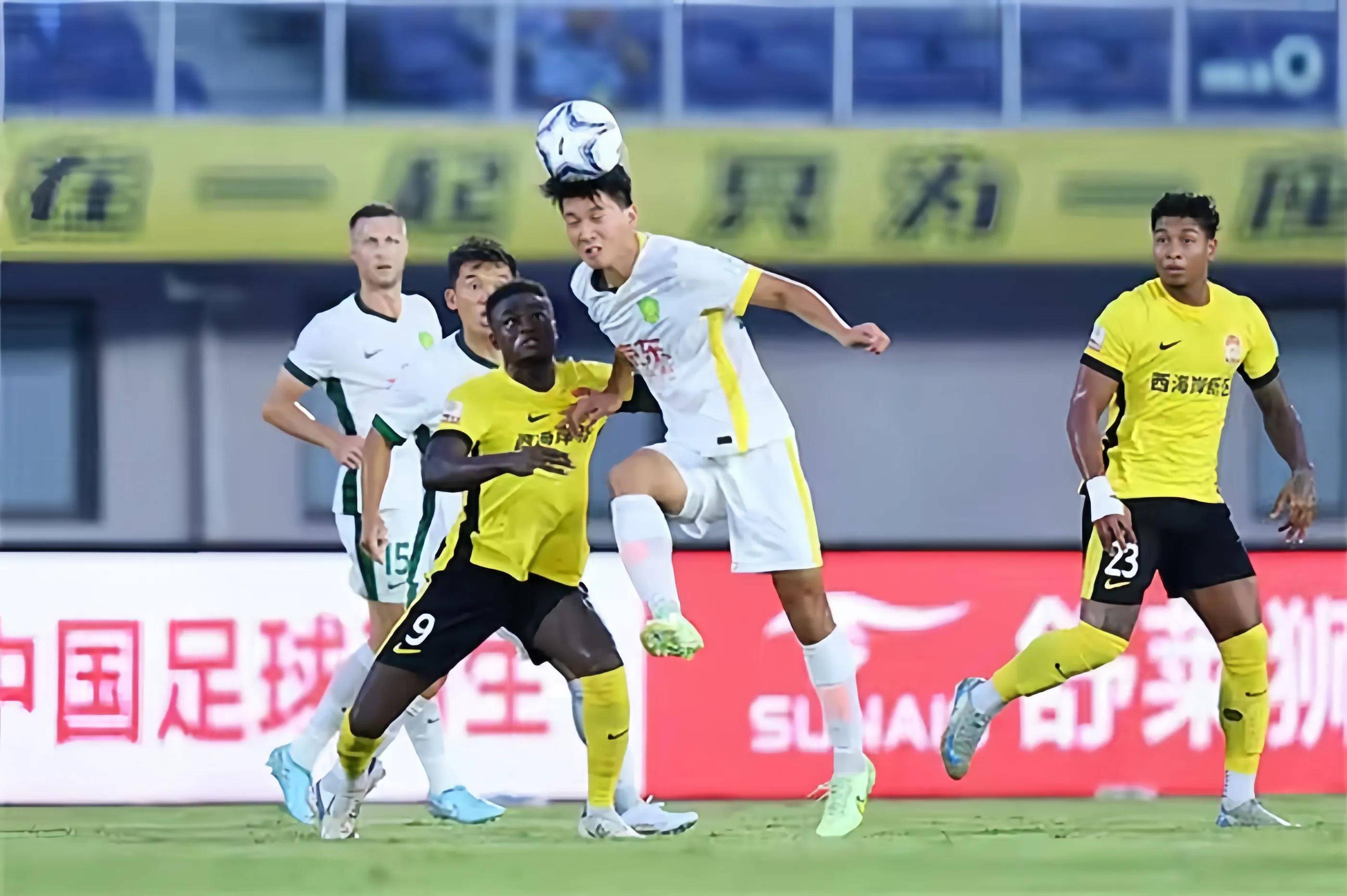 场上球员和 场上球员和