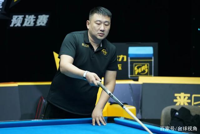 场硬仗中扛 场硬仗中扛