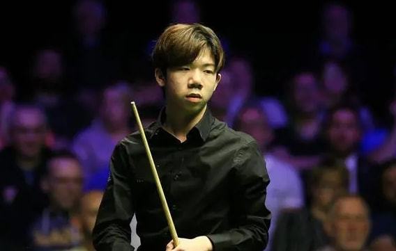 还需将目光 还需将目光